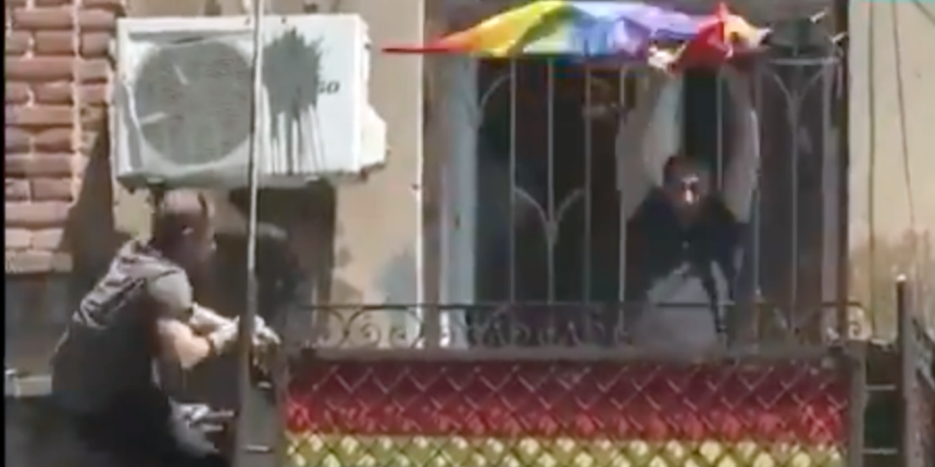 Gürcistan'da LGBTİ karşıtı binlerce kişi Tiflis'i birbirine kattı!