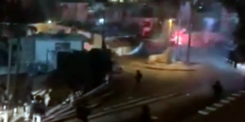 Filistinliler, İsraillilerin ses bombalarına havai fişek ile yanıt verdi!