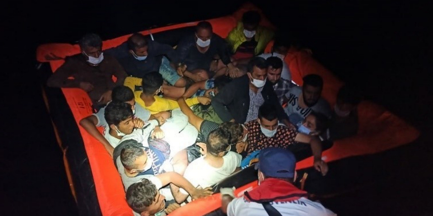 Bodrum'da balık istifi can pazarı!