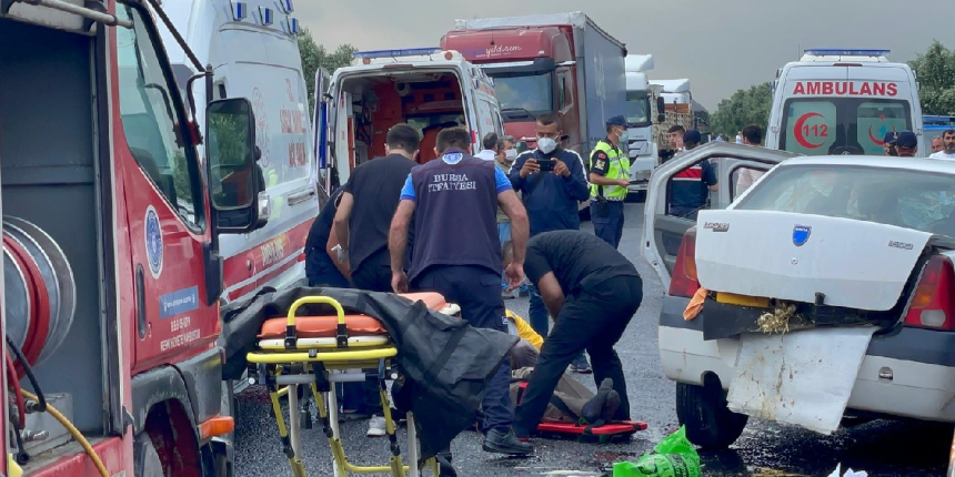 Kafa kafaya facia! 4 kişi öldü, 3 kişi ağır yaralandı