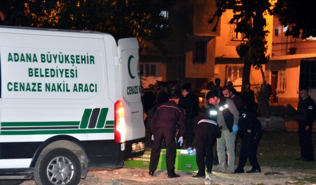 Yengesi ile kadın arkadaşını öldürdü