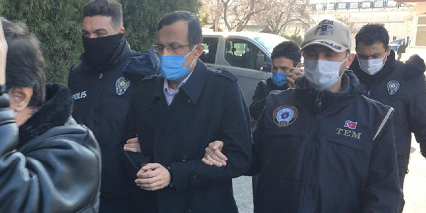 Rütbesini FETÖ elebaşı Gülen'in taktığı Serdar Atasoy gözaltına alındı