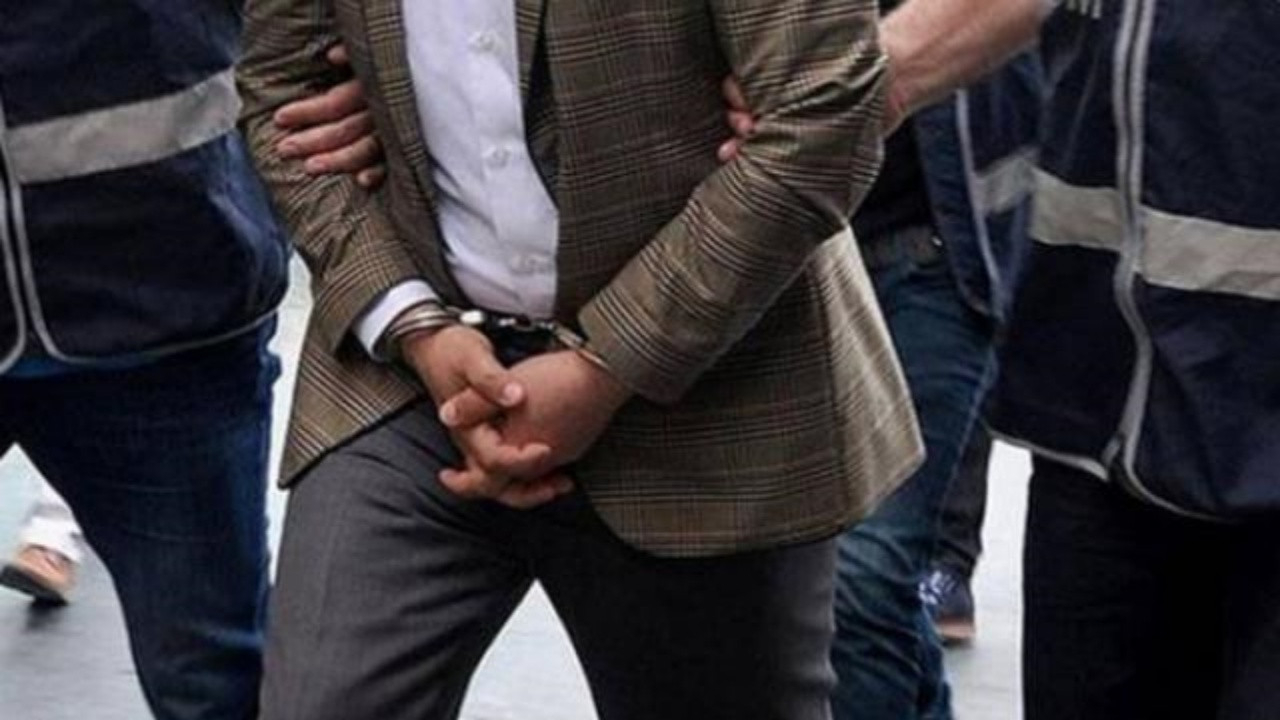 Isparta'da skandal iddia: Okul müdürü ve sendika başkan yardımcısı olan adam genç kızın evinde yakalandı!