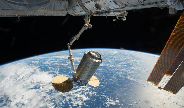 NASA'dan büyük keşif... Uzayda okyanus bulundu!