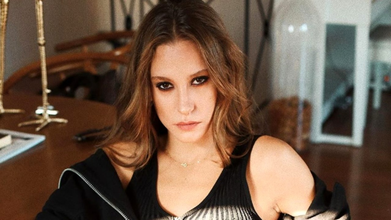 Acun ile Serenay anlaştı! Fenomen diziyi Serenay Sarıkaya kurtaracak!