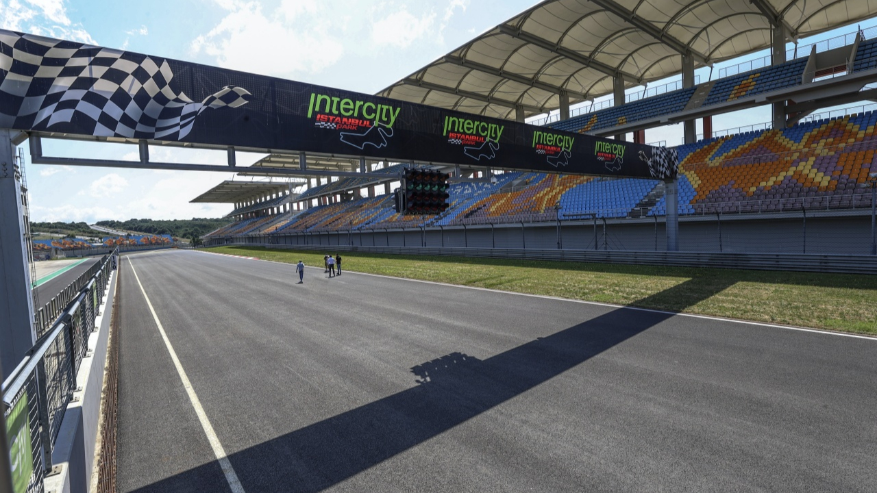 Formula 1 Türkiye Grand Prix biletleri yarın satışa çıkıyor. Bilet fiyatları belli oldu