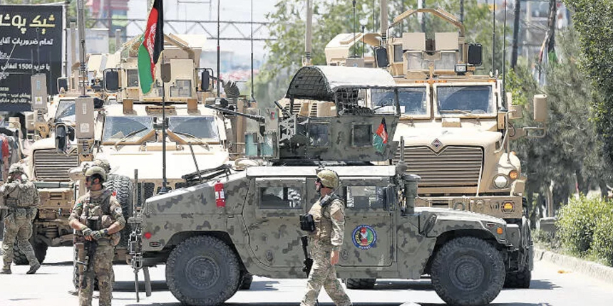 Afganistan'da Taliban'ın ilerleyişi sürüyor: Şehirlere saldırmaya başladılar