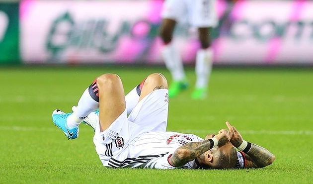 Quaresma'dan Beşiktaş'a kötü haber