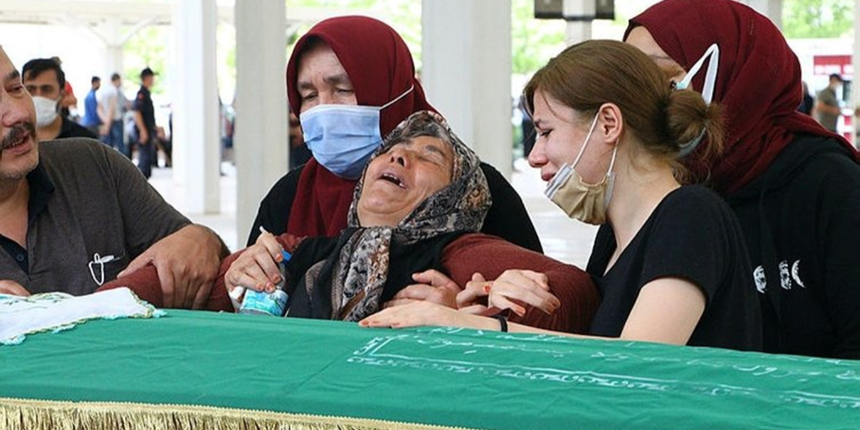 Kızını ve torunlarını öldürdüğü iddia edilen kadın hayatını kaybetti!