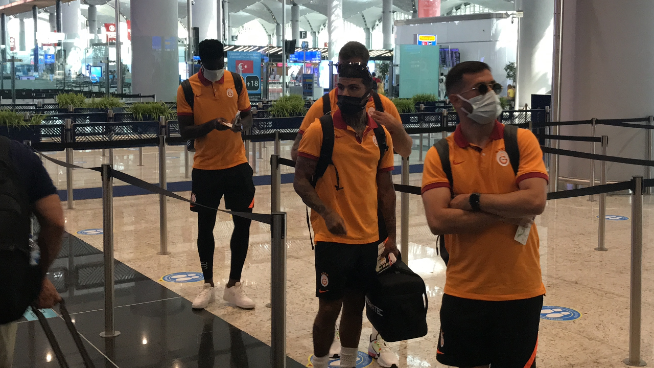 Yunanistan'dan skandal davranış! PCR testi kabul edilmeyen Galatasaray geri döndü