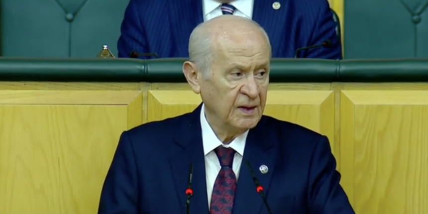 Devlet Bahçeli: Serok Ahmet fitneyi bıraksın! Zillet çamurunun içinde çırpınıyor...