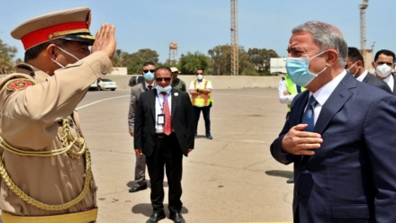 Libya için kritik görüşme: Hulusi Akar, İtalyan mevkidaşıyla görüştü!
