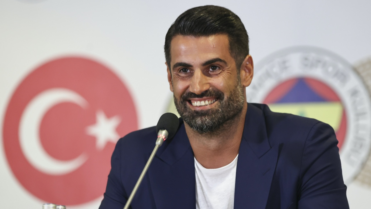 Volkan Demirel, 19 yıl önce geldiği Fenerbahçe'den "Hedeflerim var" diyerek ayrıldı