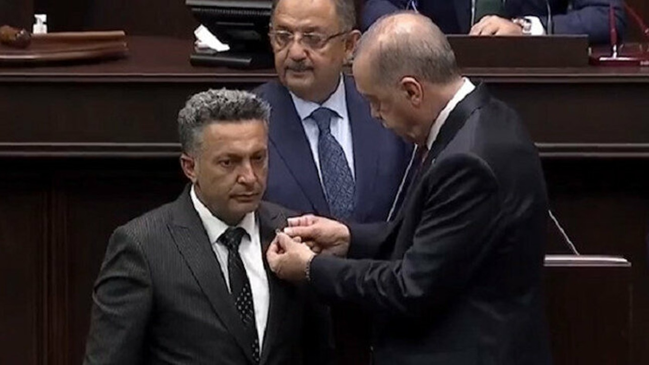 İki belediye başkanı daha AK Parti'ye katıldı