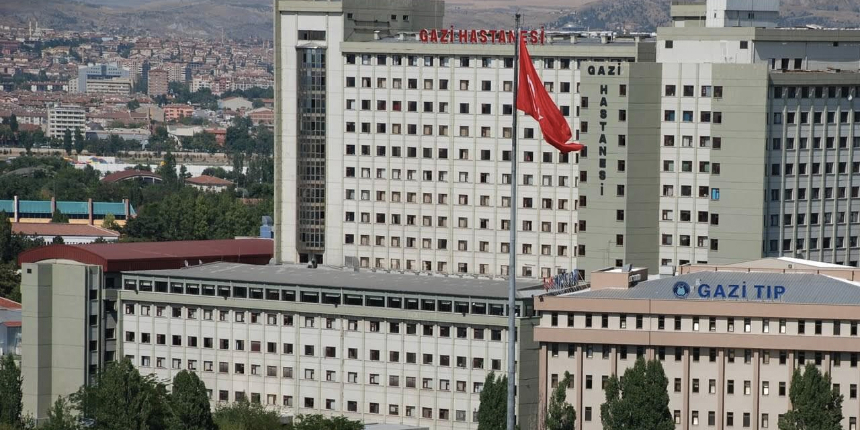 Gazi Üniversitesi Hastanesi Müdürü, hastane çalışanının saldırısına uğradı