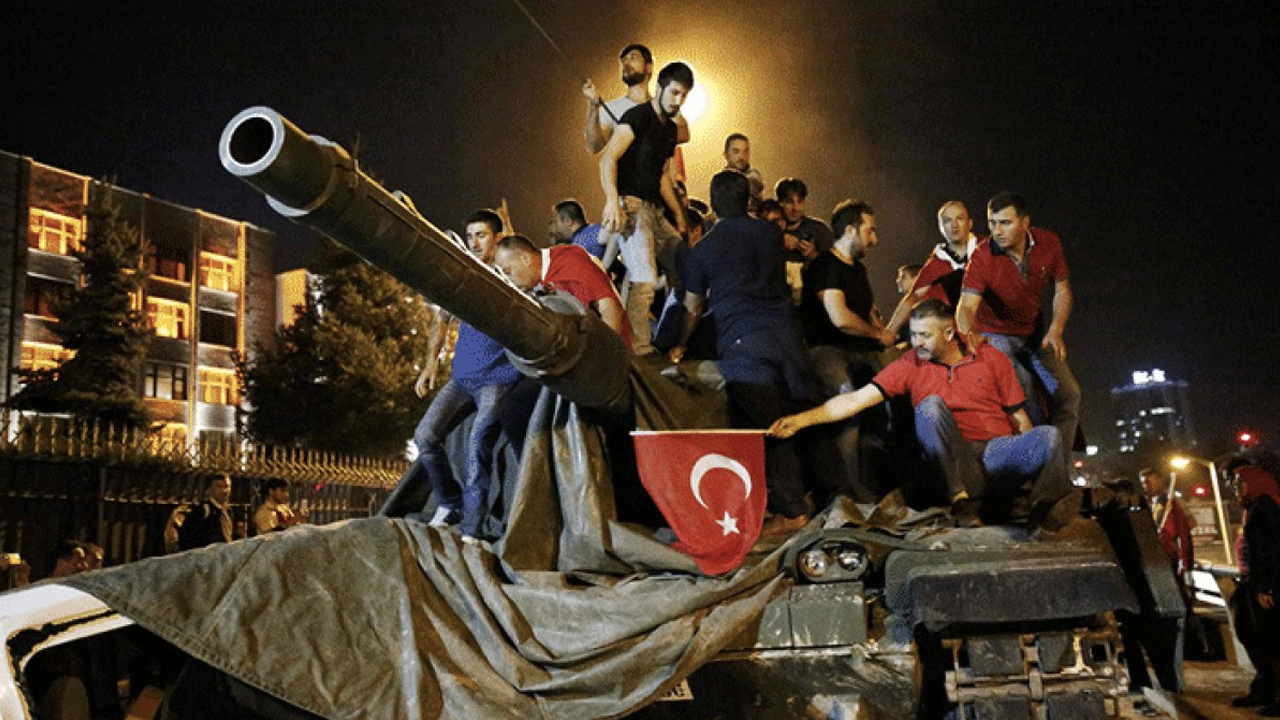 Darbeci hainlerin planı böyle bozuldu: O gecenin kırılma anları...
