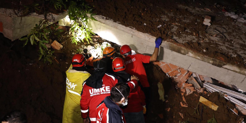 Rize'deki sel felaketinde hayatını kaybedenlerin sayısı 7'ye yükseldi