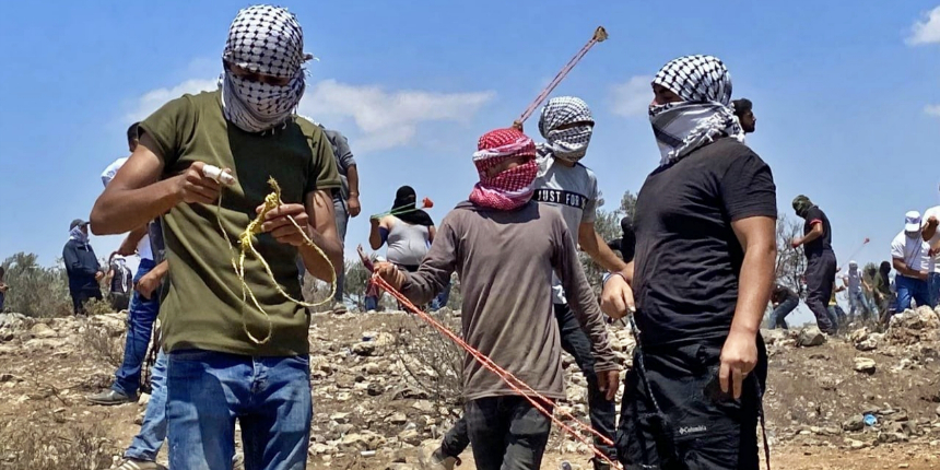 İsrail'den Filistinlilere müdahale: 18 kişi gerçek mermiyle vuruldu!
