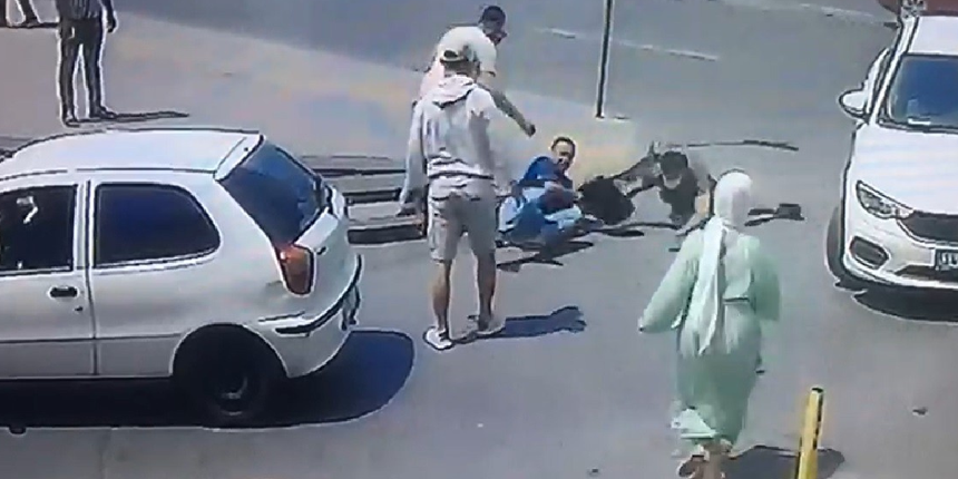 Ölümüne direndi! Gaspçılara çantayı bırakmadı