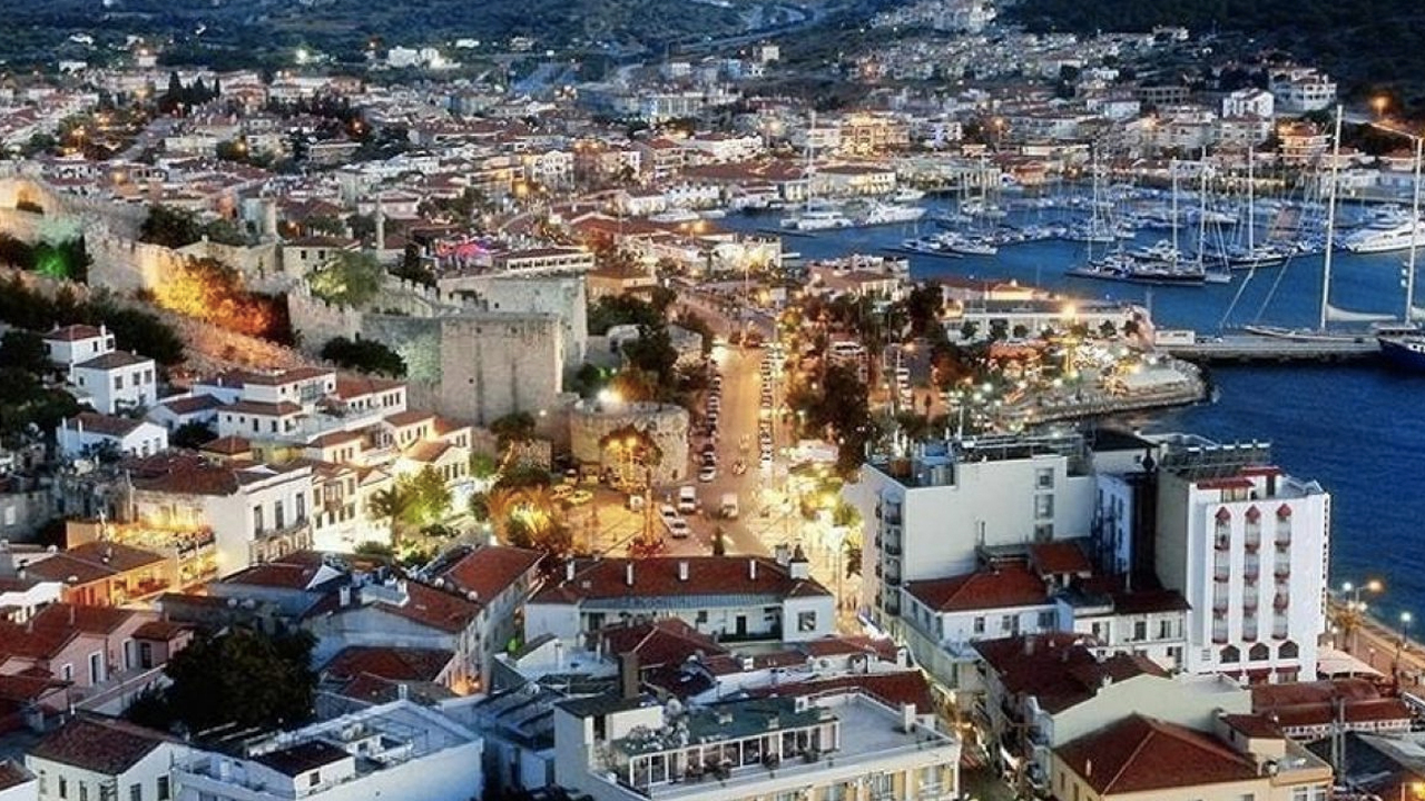 Kurban Bayramı'nda Çeşme'nin nüfusu katlanıyor: 1 milyondan fazla kişi geliyor