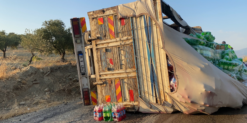 Kamyonun freni boşaldı, facia son anda önlendi