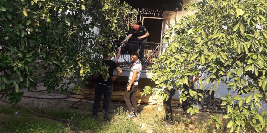 Klima bomba gibi patladı, ev küle döndü!