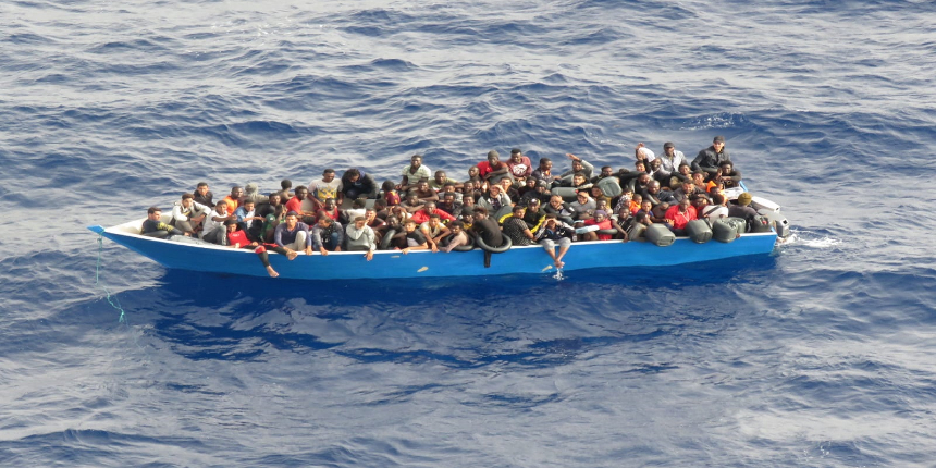 Libya'daki 80 göçmen TCG Gediz Fırkateyni ile kurtarıldı