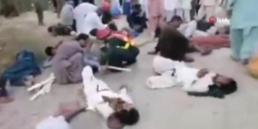 Kurban Bayramı öncesi Pakistan'da dehşet! Onlarca ceset yola saçıldı!