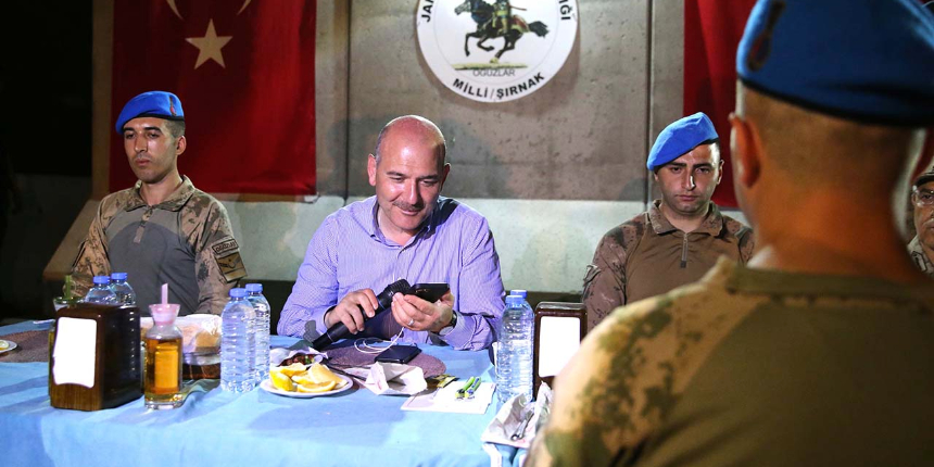 İçişleri Bakanı Soylu Şırnak'ta askerleri ziyaret etti: Cumhurbaşkanı Erdoğan'dan bayram tebriği