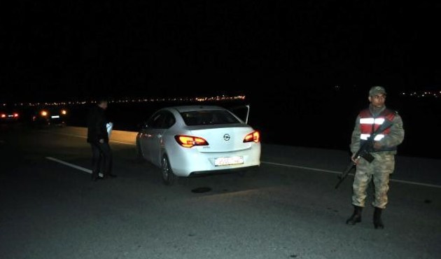 Batman'da otomobile pompalı tüfekli saldırı: 1 ölü, 1 yaralı