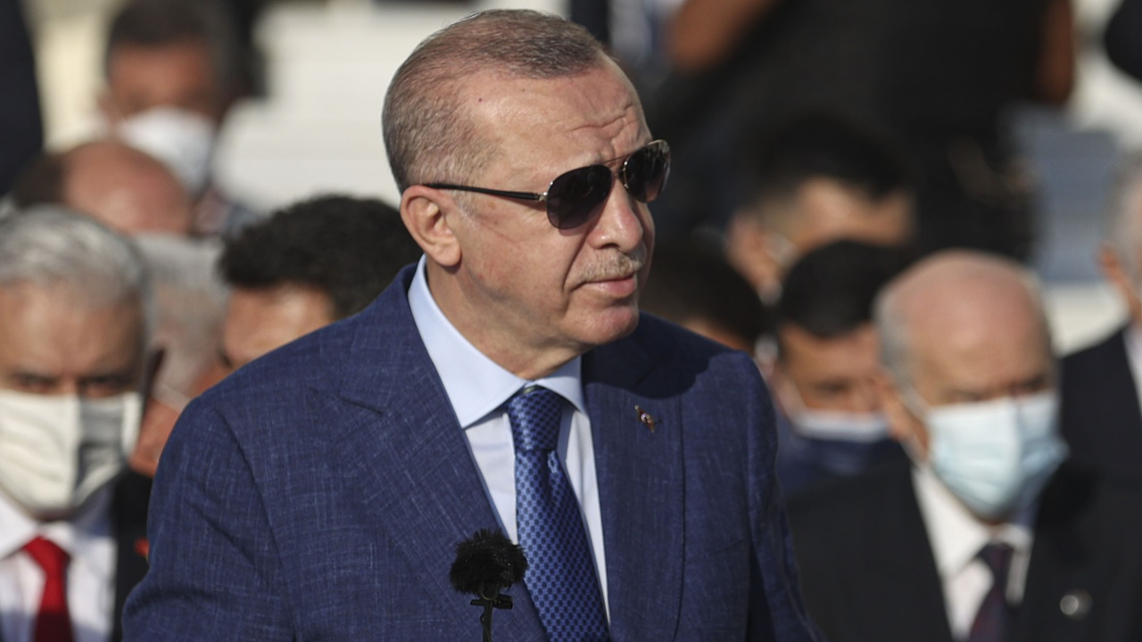 'Yapacağım konuşma için beni aradılar, bunun iznini sizden alacak değiliz'