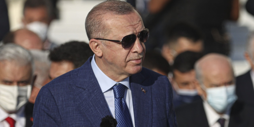 'Yapacağım konuşma için beni aradılar, bunun iznini sizden alacak değiliz'