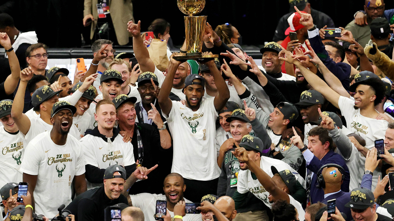 NBA'de şampiyon Milwaukee Bucks... Giannis ve arkadaşları final serisini 4-2 kazandı