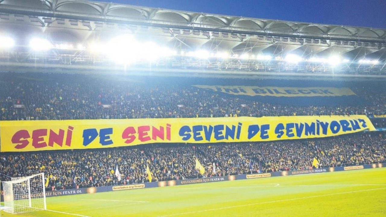 Twitter'da "Başarılar PSV" kavgası... Galatasaray, Beşiktaş ve Fenerbahçe taraftarları birbirine girdi