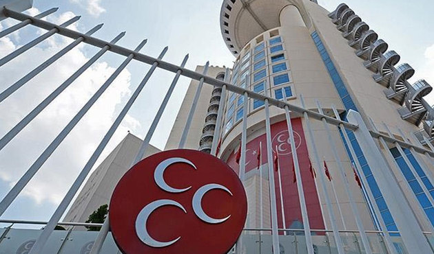 Bahçeli'nin gitmesini isteyen MHP Kurucular Kurulu'ndan sürpriz karar