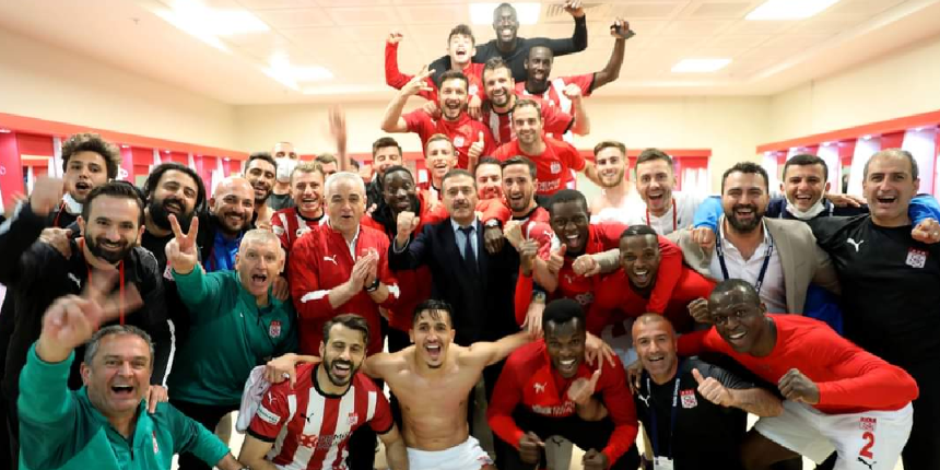 Sivasspor, ön eleme turunda Petrocub'ı tek golle yendi