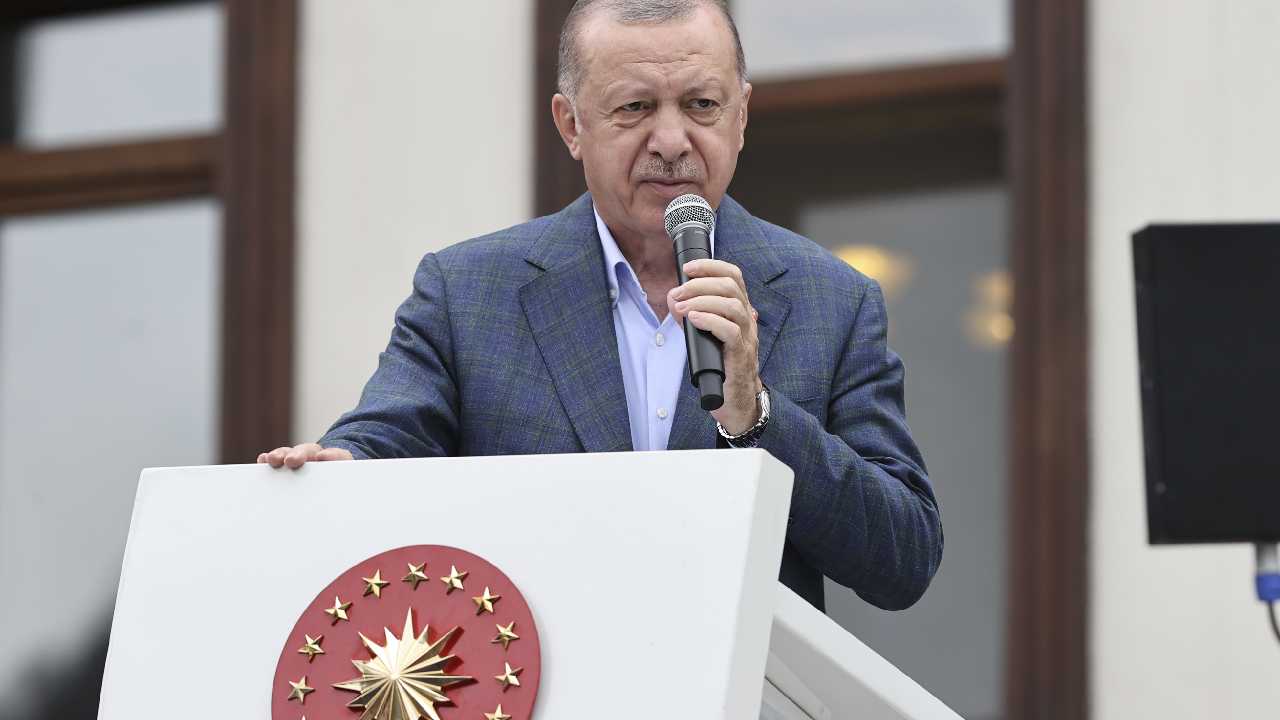 Cumhurbaşkanı Erdoğan Arhavi'de: Hak sahiplerine ödemeler en kısa zamanda yapılacak