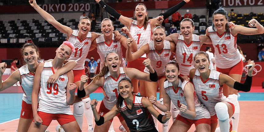 Milli kadın voleybolculardan tarihi başarı: Son olimpiyat şampiyonunu devirdi
