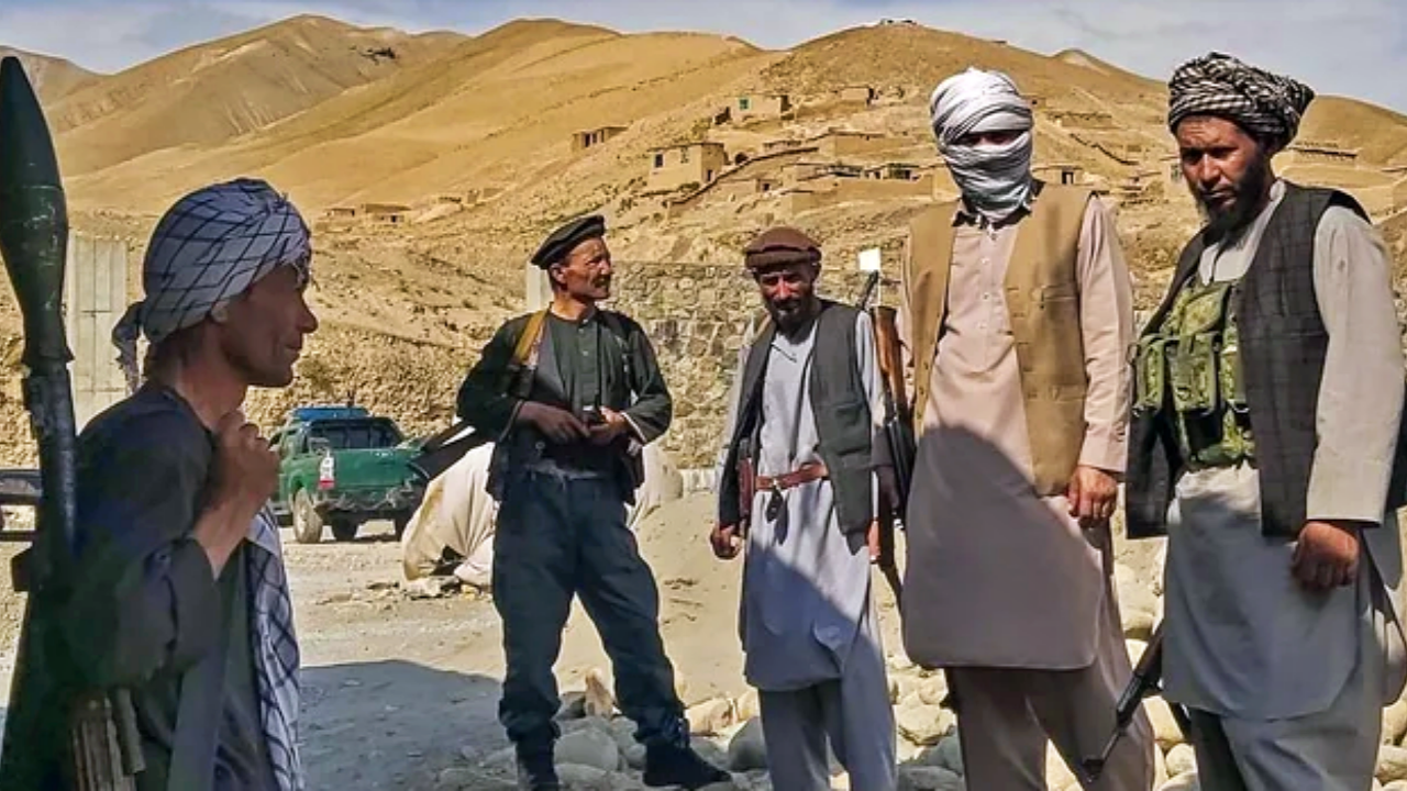 Afganistan'daki 34 vilayetin 31'inde sokağa çıkma kısıtlaması geldi!