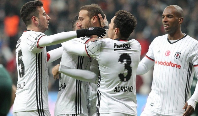 Lyon maçı öncesi Beşiktaş yönetiminden prim dopingi!