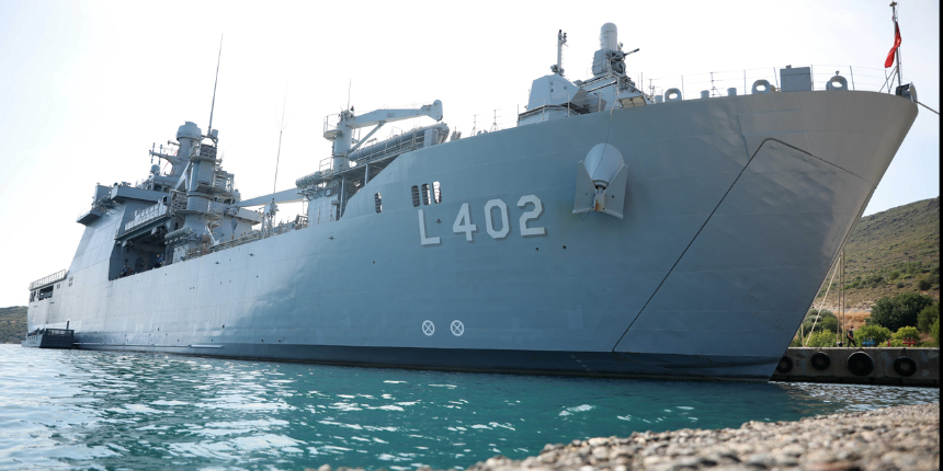 TCG Bayraktar'ın içi ilk kez görüntülendi: Sınıfında dünyanın en büyük gemisi