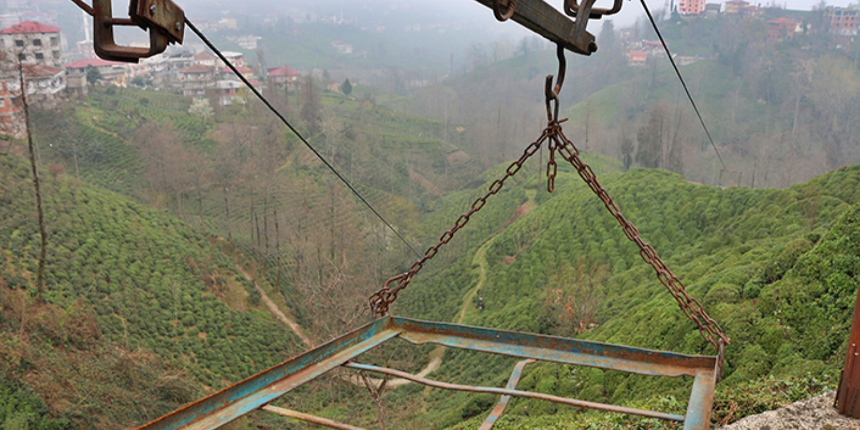 Korkunç ölüm: Teleferiğin teli bileğine dolandı!