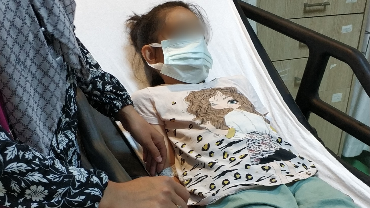 Kardeşi balkondan itti, ölümden fındık payı kurtuldu