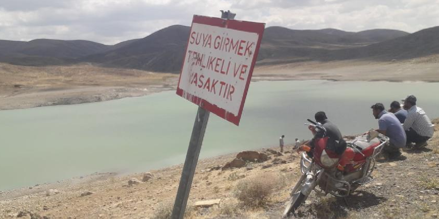 15 yaşındaki çocuk, yüzme yasağı olan gölette boğuldu