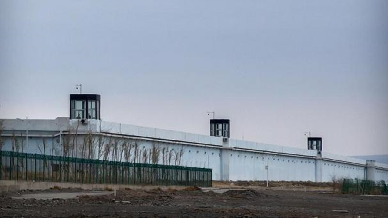 Çin, toplama kamplarını cezaevlerine dönüştürdü