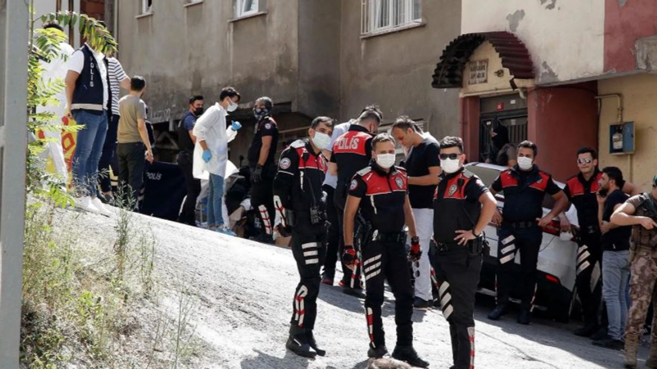 Beyoğlu'nda 4 akrabasını öldüren dünürün ilk ifadesi ortaya çıktı: Ölmemek için öldürdüm