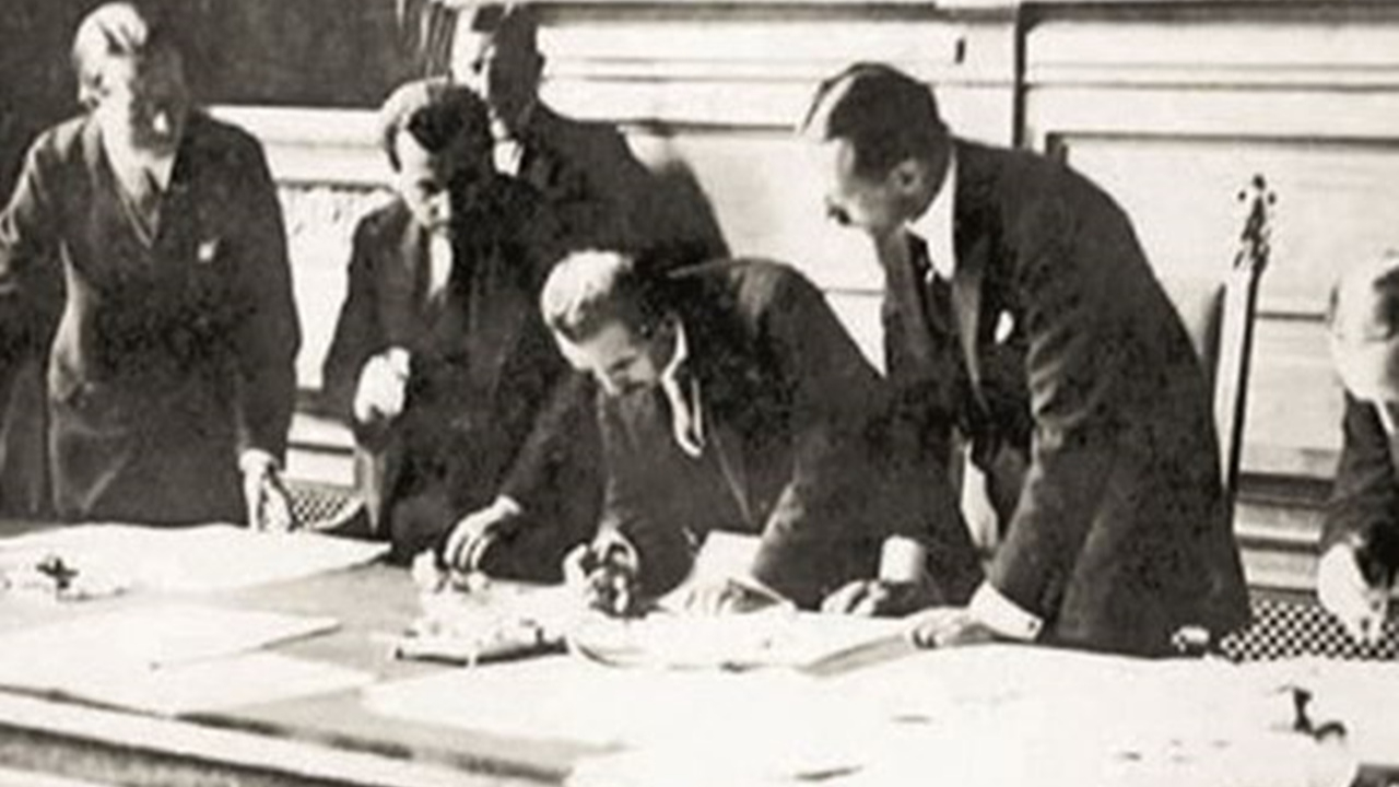 Perde arkasından Lozan