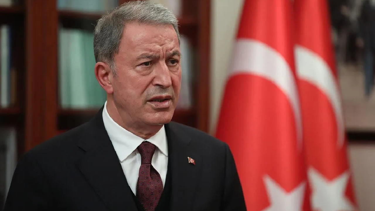 Bakan Akar'dan şehitlerimize taziye mesajı