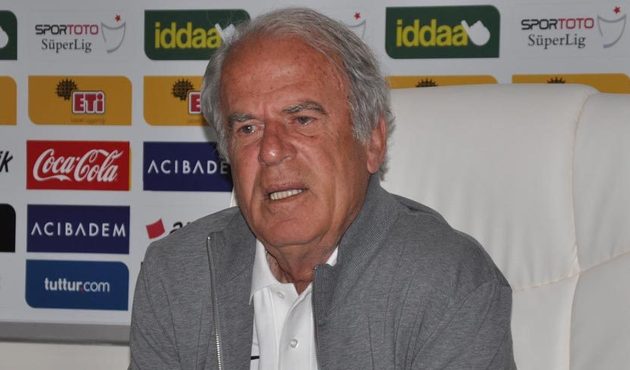 Mustafa Denizli iddialı açıklama: Seneye Süper Lig'deyiz