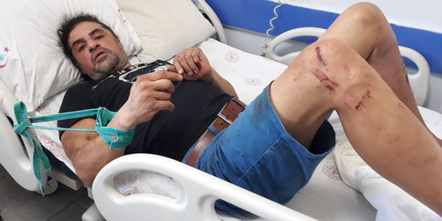 Yakınları isyan etti! Kaza geçiren hastayı eli ve ayağından yatağa bağladılar iddiası
